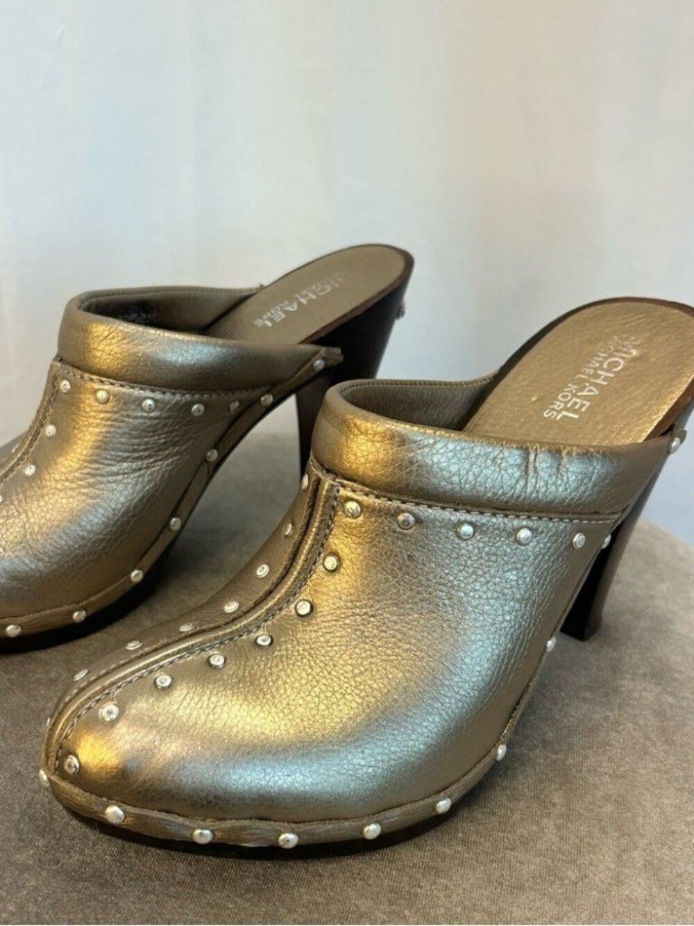 MICHEAL Michael Kors gold bronze metallic studded clog mules wooden heel Sz 8